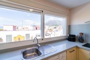 Cubos Central Bright Marbella Apartment