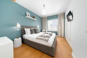 Expo - Double Rooms With AC and City Views