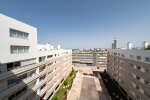 Expo - Double Rooms With AC and City Views