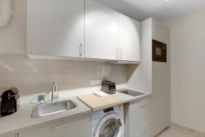 Elegant 1-Bedroom Apartment in Neuilly-sur-Seine
