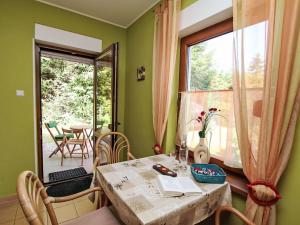 Apartment mit Terrasse by Interhome