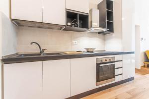 Indipendenza - Luxury 2BR & 2BA Design Flat