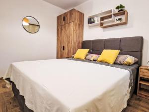Apartment Vesna by Interhome