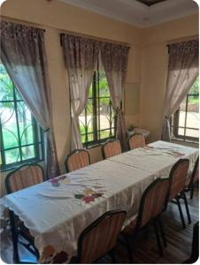 FURAVIAs AFRICA STAY