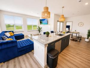 Elegant 2 Bedrooms 3 Beds with Resort Aminities