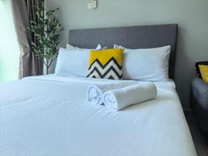 Lake View - Mount Austin IKEA Great 10 mins - C108