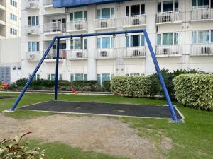 The Pinkdoor MOA-NAIA Staycation at Sea Residences