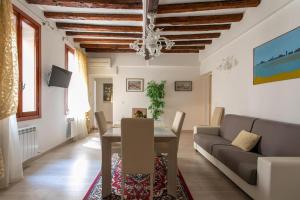 Apartment Ca Petriana Historical Center