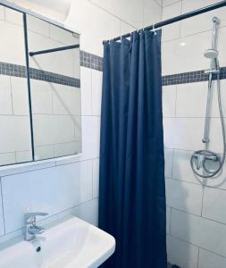 Budget-friendly Room 15 Min from Vienna