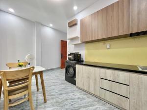 1 Bedroom Daisy - Luxury Gold Apartment - Central D4 Saigon