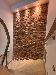 Apartament WHITE GLOVE długosza widok na katedrę
