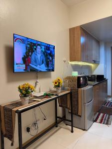 Affordable Staycation in Metro Manila by Cabana Sands 638