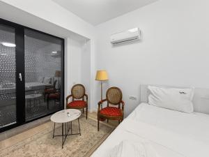 Tomis Villa Grand Resort
