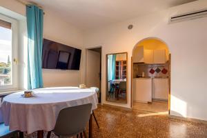 Apartment Di Lago by GardaDoma