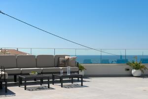 EmJo Villa, Heated Pool & Steps to the Beach, By ThinkVilla