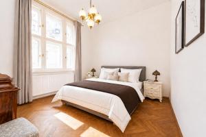 Prestige Two-Bedroom Residence by Pařížská