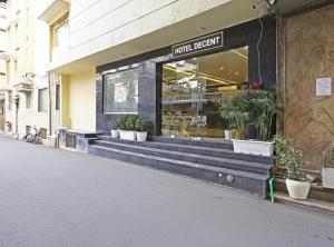 Hotel Decent Premier - IGI Delhi Airport