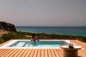 Luna Minoica Suites and Apartments