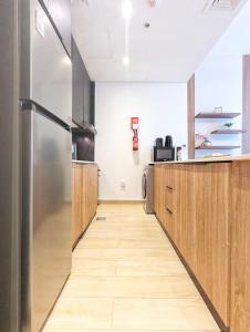 Modern Fully Furnished Apartment in Regina Tower JVC - Easy Access to JBR, Circle Mall & Dubai Hills Mall