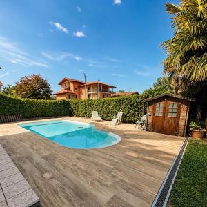 Oasi con piscina privata e piccolo parco