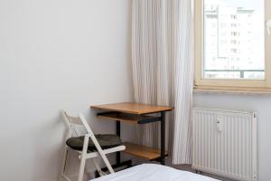 Metro Wilanowska Classic Apartment by BookingHost