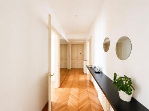 Roseto Apartment - Modern Elegance and Relaxation