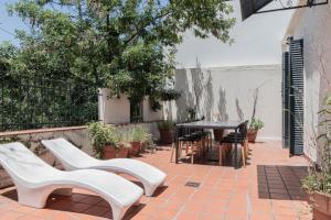 MOT Rentales 4 Bd House in Tiny Passage Palermo Soho