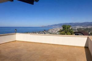 Panoramic Sea & Mountain View Villa in Alanya