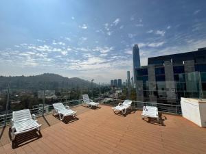 Costanera center y Metro 2D 2B parking piscina y Wifi