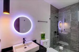 30 off, 2 Level Apartment, Jacuzzi & Rooftop Pool