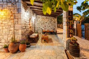 Petalidi Olive Garden Stone House near the beach