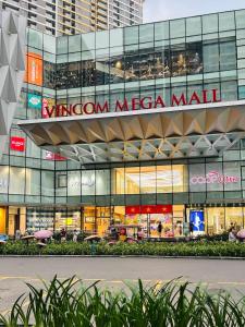 1 Br near Vincom Mega Mall- Vinhomes Grand Park