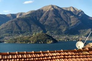 Yellow Cottage on Lake Como