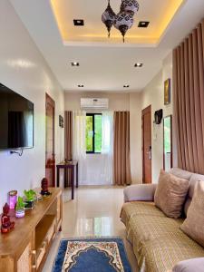 Humble Cocoon Entire Villa Pool, Jacuzzi, Near beach