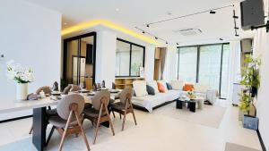 Aura Villa Reserve-4 bedrooms three-story pool villa