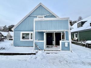 Workers Premium House With 6 Bedrooms 2 bath And Free Parking
