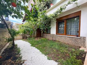 Ayvalık Garden Flat Near Sarımsaklı Beach