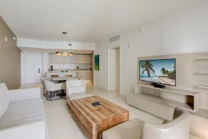 Condos At Lyfe Beach Resort