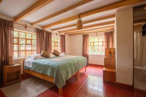 Munay Sonqo Retreat & Yoga Center