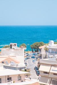 Blue Horizons Luxury Apartment