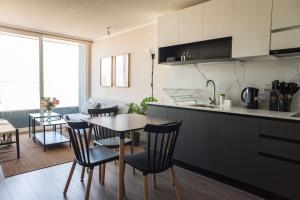 Modern Chill 1BR w Pool & BBQ near Irarrazabal