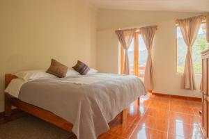 Munay Sonqo Retreat & Yoga Center