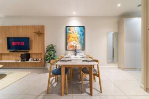 Luxury 3 bedrooms apartment at the Saigon center