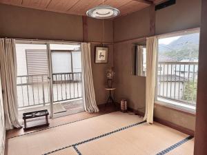 Traditional Hakone Home 3 Bedrooms Free Parking