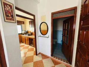 Family appartement 1 Min Walk to Corniche partiel seaview