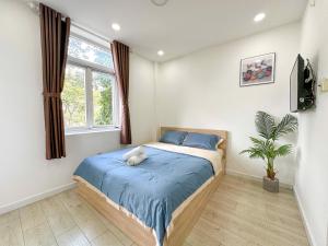 Hoang Sa Riverside Retreat