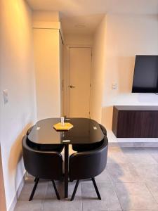 Moderno apartamento en Zona 10 Edificio FIAME
