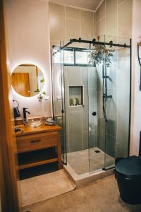 Uvita Home-5 min to Beach, AC