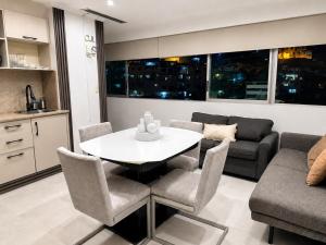 Suite moderna en Guayaquil, Piscina, Gym, excelente ubicación