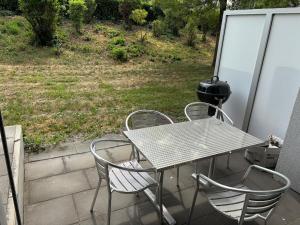 Garden Apartment with Sunny Terrace in Zurich